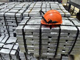 Aluminum A7 (99.7% Al) in ingots from a reliable manufacturer RUSAL