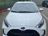Аренда авто для такси Toyota Yaris Hybrid 2021 - фото 1