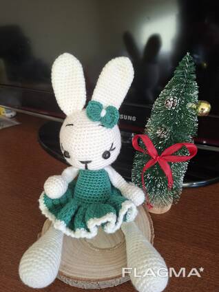 Игрушка ( вязаная кючком)