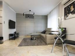 Продается 2-комнатная квартира с террасой в Кракове