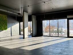 Wynajem lokalu użytkowego w Warszawie, dzielnica Mokotów (Stegny) | 126,4 m² | witryna