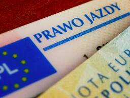 Помощь в замене водительских удостоверений на польские без Резерв Замена прав на польские