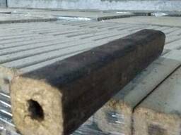 Dostarczeniami drzewnych brykietów "Pini&amp;Kay"