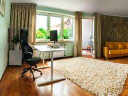 Продаж просторої 4-кімнатної квартири