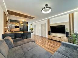 Просторный 5-комнатный сегмент в Raszyn