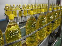 Refined sunflower oil for sale.
