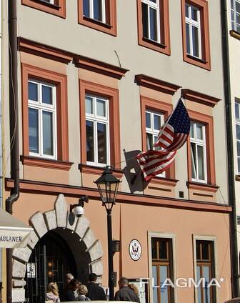 Сопровождение переводчика на собеседование в посольство США