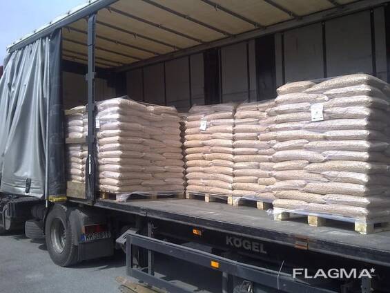 White wood pellets
